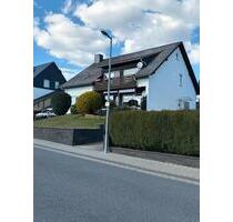 Zwei Familienhaus - 299.000,00&nbsp;EUR Kaufpreis, ca.&nbsp; 185,00&nbsp;m&sup2; in Mayen (PLZ: 56727)