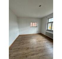 Gemütliche 2-Zimmer-Wohnung mit Einbauküche in ruhiger Lage von Waddenhausen