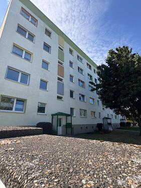 Foto - Frisch renovierte 3-Raum-Wohnung mit Balkon und EBK