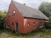 Foto - Sanierungsbed. Einfamilienhaus - 130.000,00&nbsp;EUR Kaufpreis, ca.&nbsp; 167,00&nbsp;m&sup2;
