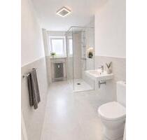 2ZKB, 3. OG, neu saniertes Bad mit Fenster, 59qm, Balkon - Neuburg an der Donau