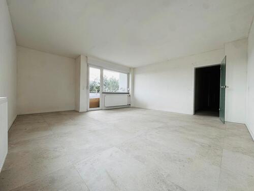 Foto - Stilvoll kernsanierte WHG mit Balkon mit Einbauküche ggfs. Garage