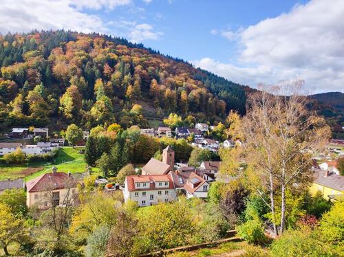 Foto - 2 Zi Wohnung mit Traumblick - 740,00&nbsp;EUR Kaltmiete, ca.&nbsp; 78,00&nbsp;m&sup2;