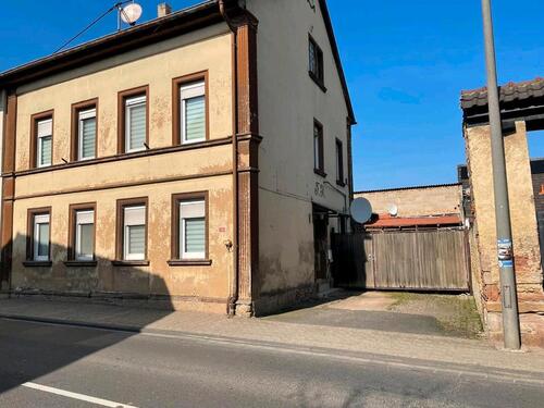 Foto - Einfamilienhaus mit großem Grundstück