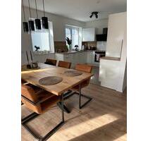 Neuwertige EG Wohnung mit Einbauküche und kleinem Garten - Rietberg