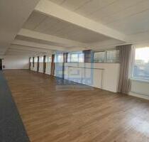 Alles was das Herz begehrt. - 3.946,00&nbsp;EUR Kaltmiete, ca.&nbsp; 7,50&nbsp;m&sup2; in Bielefeld (PLZ: 33609) Heepen