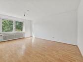 Foto - Renovierte 3 Zi.-Whg mit Balkon und Tageslichtbad