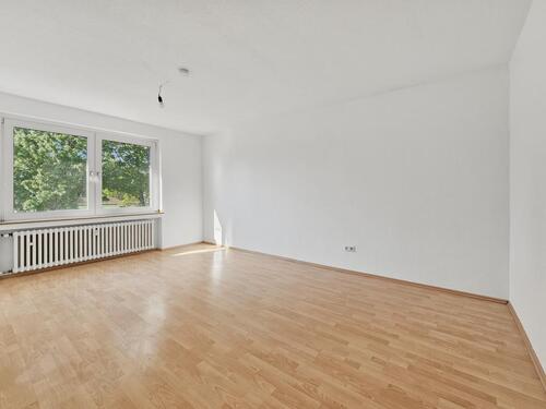Foto - Renovierte 3 Zi.-Whg mit Balkon und Tageslichtbad