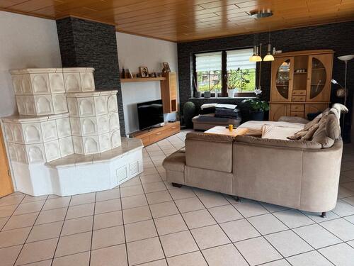 Foto - 7 Zimmer Einfamilienhaus zum Kaufen in Beltheim