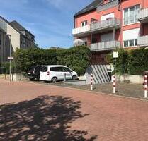 3-Zimmer Erdgeschosswohnung mit Terrasse & Garten in Neuss