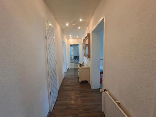 Foto - Großzügige Wohnung 4 Zi.-Whg. mit Balkon