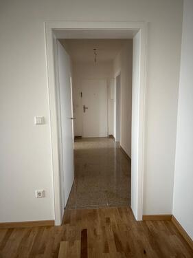 Foto - Herrenhausen, top-sanierte 3-Zi.-ETW, 92 qm, 2 Balkone