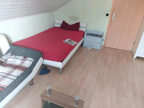 Foto - 1 Zimmer Dachgeschoßwohnung in Neutraubling