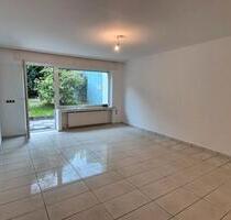 Helle Einliegerwohnung mit Terrasse und Garage - Iserlohn Sümmern