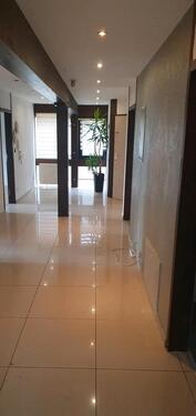 Foto - Zu Verkaufen 4-ZIMMER Wohnung 119qm Küche EBK Bad Balkon Garage