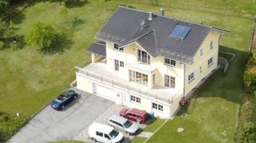 Foto - Wohnhaus mit herrlichen Donaublick und Südlage LK Deggendorf