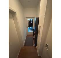 Einzimmerwohnung Düsseldorf - 550,00&nbsp;EUR Kaltmiete, ca.&nbsp; 35,00&nbsp;m&sup2; in Düsseldorf (PLZ: 40470) Stadtbezirk 6