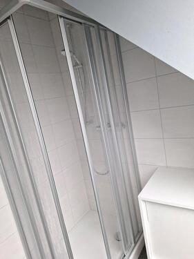Foto - Kleine Dachgeschosswohnung - 350,00 EUR Kaltmiete,