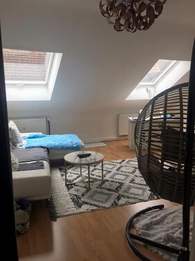 Foto - 3 Zimmer Dachgeschosswohnung - 1.100,00&nbsp;EUR Kaltmiete, ca.&nbsp; 82,00&nbsp;m&sup2;