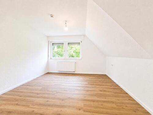 Foto - Wunderschöne renovierte 2-Zi.-Whg mit Balkon