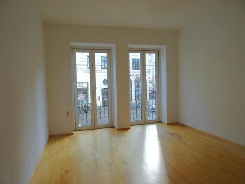 Foto - Provisionsfreie 4-Zimmerwohnung direkt am Hohenzollernplatz