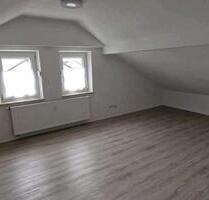 Charmante, helle 1,5-Zimmer-DG wohnung in ruhiger Wohngegend - Marktoberdorf