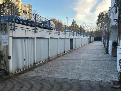 Foto - Garage Nähe Uni zu vermieten ab sofort