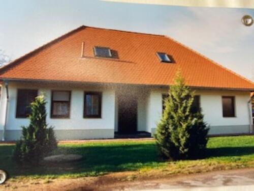 Foto - freistehendes Einfamilienhaus auf 700m² Grundstück