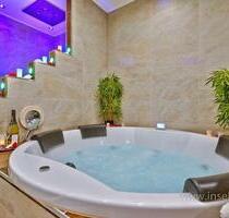 TRAUM WOCHENENDE Paradies mit eigenem Whirlpool + Sauna im Zimmer - Elsdorf