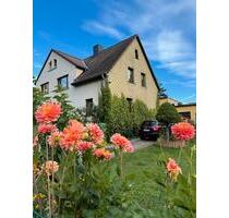 Doppelhaushälfte mit großem Grundstück - Kraftsdorf