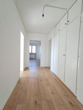 Foto - Moderne 4-Zimmer-Wohnung mit Balkon in Braunschweig