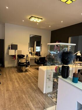 Foto - Raum im Kosmetiksalon - 500,00 EUR Kaltmiete,