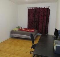 1 bis 2 WG Zimmer, Lichtenberg Friedrichshain möbliert - Berlin