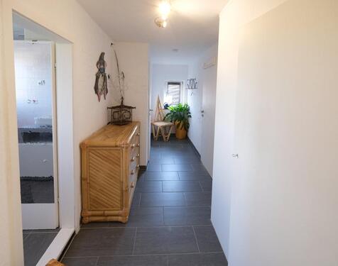 Foto - Ruhig wohnen in einer hellen vollmöbelierten Dachwohnung