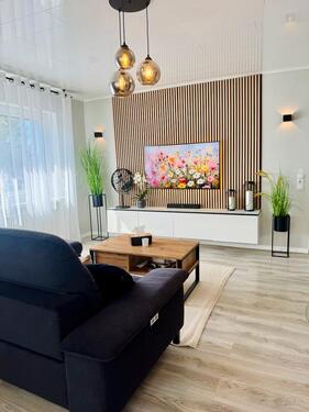 Foto - ✨EFH mit Einliegerwohnung, Pool & großem Garten ✨