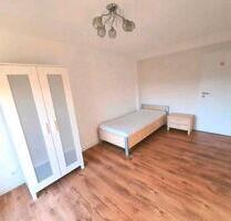 WG Zimmer, Wohnung, Haus - 550,00&nbsp;EUR Kaltmiete, ca.&nbsp; 15,00&nbsp;m&sup2; in Bad Friedrichshall (PLZ: 74177)