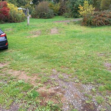 Foto - Stellplätze - 30,00&nbsp;EUR Kaltmiete, ca.&nbsp; 0,00&nbsp;m&sup2;