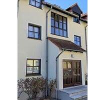 4 Zimmer Maisonettewohnung m. Balkon u. Garage in 04827 Machern