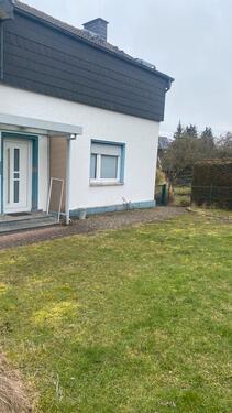 Foto - Doppelhaushälfte mit Kamin, Wintergarten und Garten zu vermieten