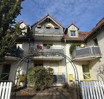 Geräumige Dachgeschosswohnung in guter Lage von Radebeul