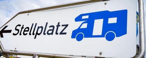 Foto - Stellplatz für Boot , Wohnwagen, Wohnmobil und Autos