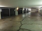 Foto - Absperrbarer Tiefgaragenplatz in München Zentral gelegen.