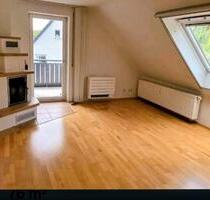 Schöne gepflegte 3 Zimmer Wohnung mit Balkon in Glattbach