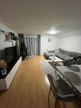 Foto - Charmante 3-Zimmer-Wohnung mit zwei Balkonen in ruhiger Lage
