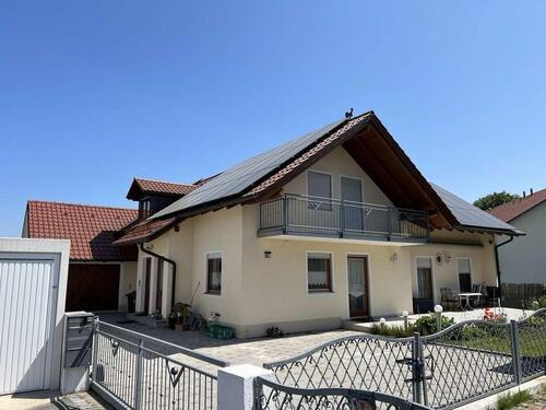 Foto - Sanierte Terrassenwohnung und Einbauküche in Straubing-Ittling