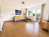 Foto - Familienfreundliche Wohnung mit Garten, Carport und Garage