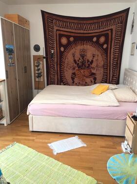Foto - Wohnung für Wiesn Bedienung - 1.500,00 EUR Kaltmiete,