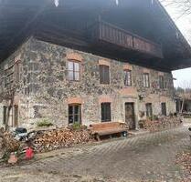 Altes Bauernhaus zu Vermieten - 1.400,00 EUR Kaltmiete, ca.  140,00 m² in Laufen (PLZ: 83410)