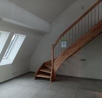 Moderne Dachgeschoss Maisonette mit großer Terrasse, Dusche und Blick ins Grüne als Erstbezug! #DD79 - Freital