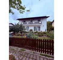 OHNE MAKLER - Großzügiges, modernisiertes Einfamilienhaus Altdorf
